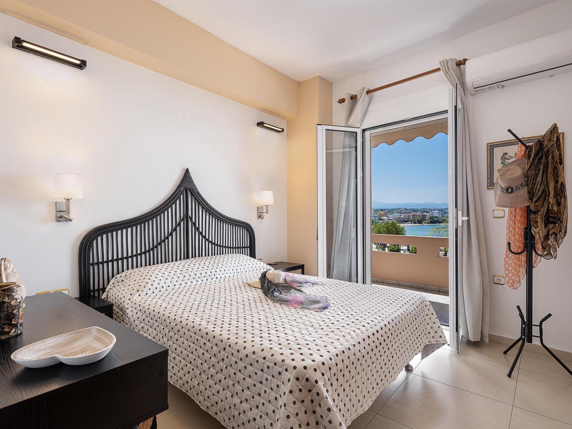 Stam'S Paradise Chrissi Akti Chania Exterior foto