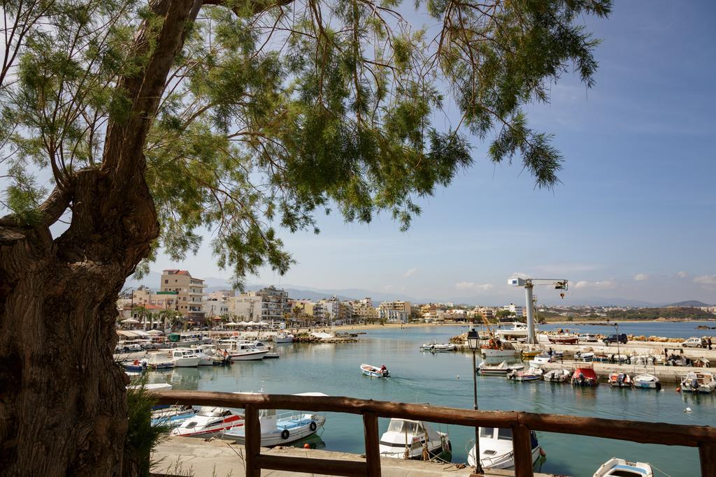 Stam'S Paradise Chrissi Akti Chania Exterior foto